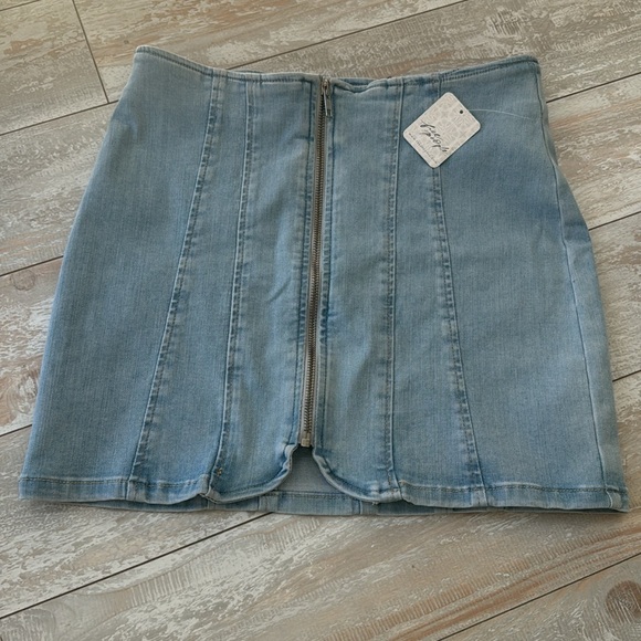 FREE PEOPLE Layla Denim Mini Skirt in Starwash - Picture 6 of 12